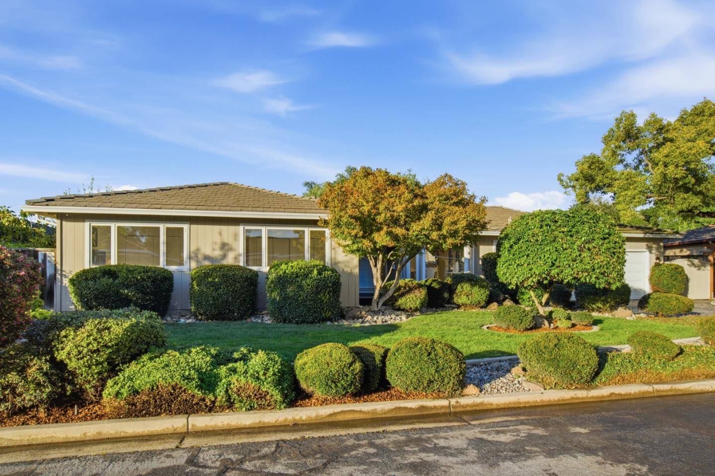 Santa Clara, CA 95051,2619 Lindentree Lane