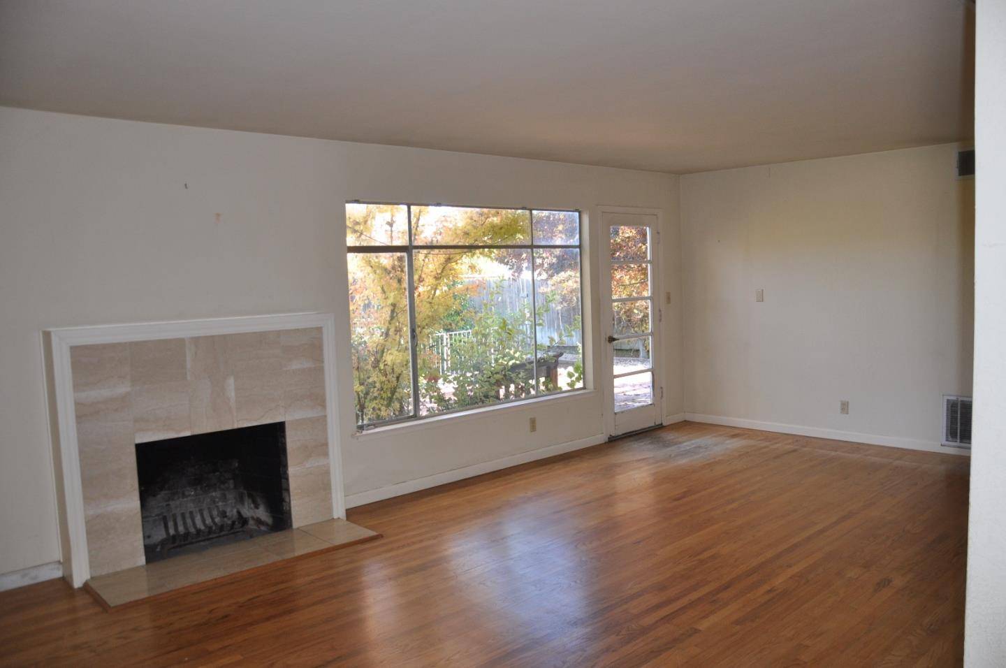 San Jose, CA 95124,15104 Bel Escou Drive