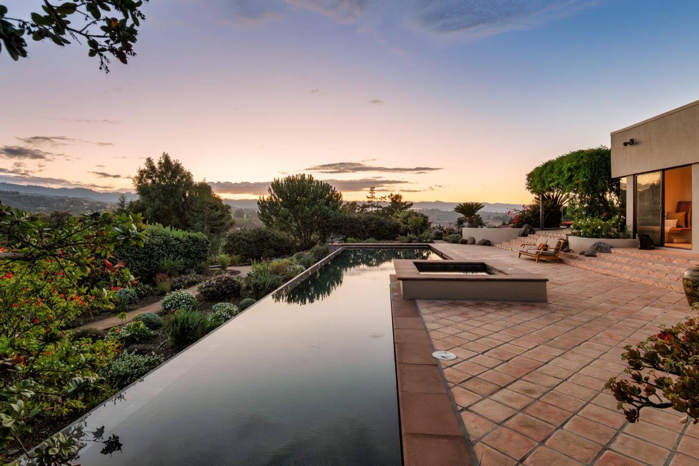 Los Altos Hills, CA 94022,14300 Saddle Mountain Drive