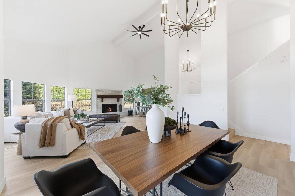 Half Moon Bay, CA 94019,370 Burning Tree Court