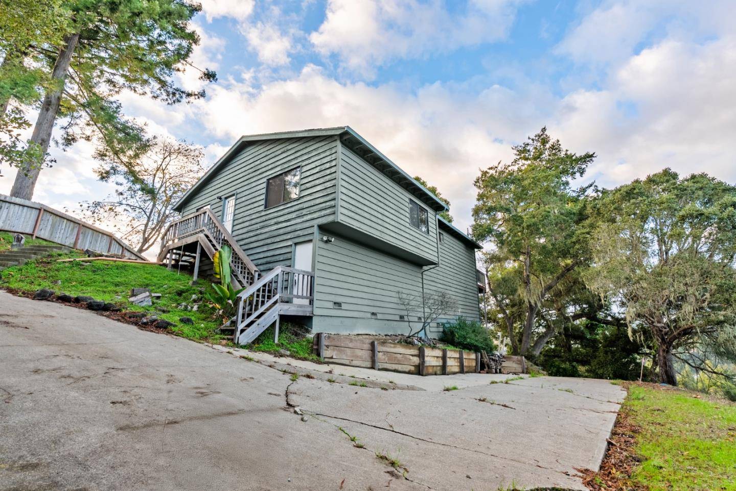 Aptos, CA 95003,812 Loma Prieta Drive