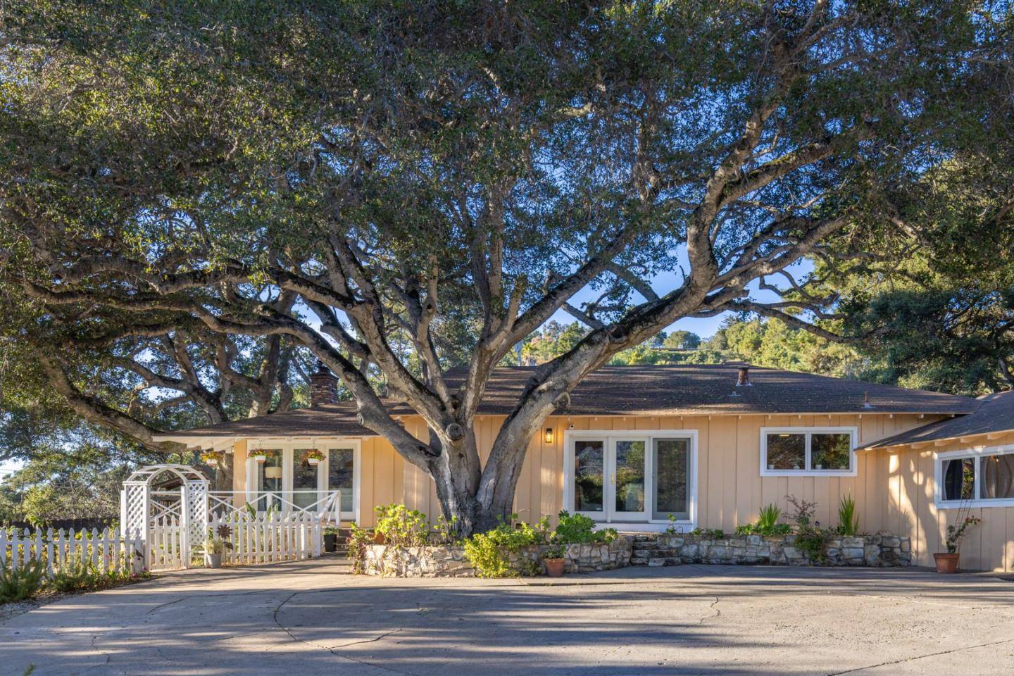 Carmel, CA 93923,9805 Carmel Valley Road