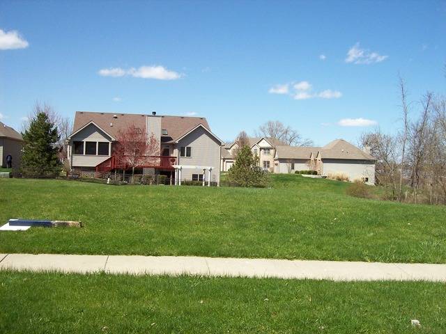 Antioch, IL 60002,1137 Oak Point Court