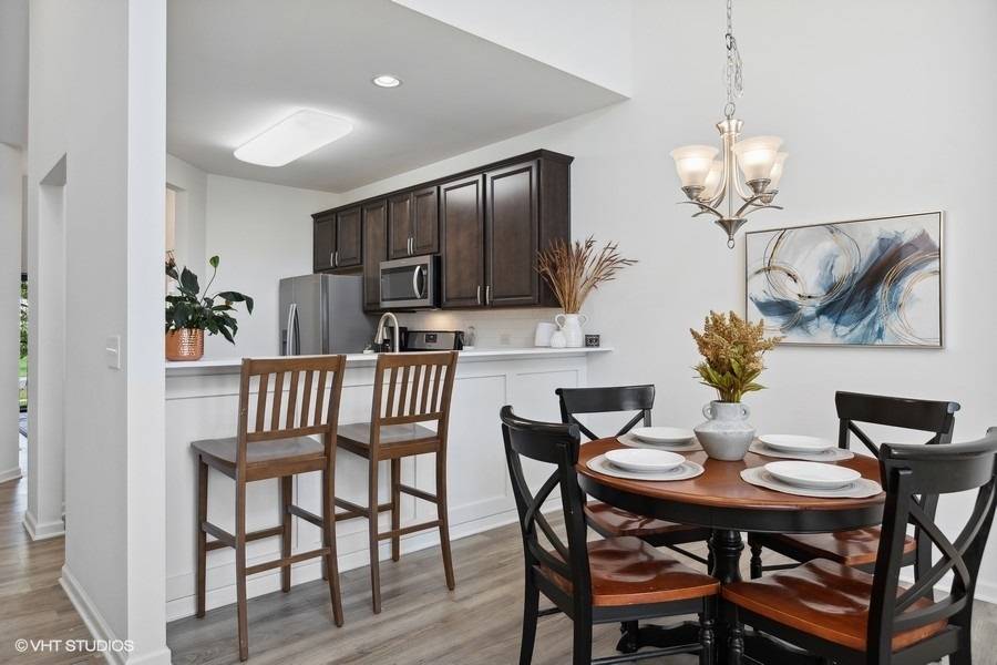 Algonquin, IL 60102,2003 Magenta Lane