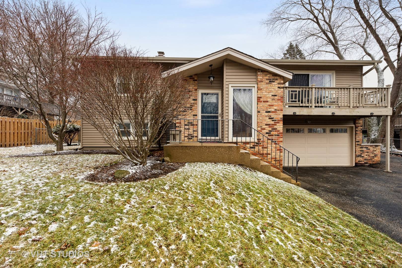 Algonquin, IL 60102,915 Vista W Drive