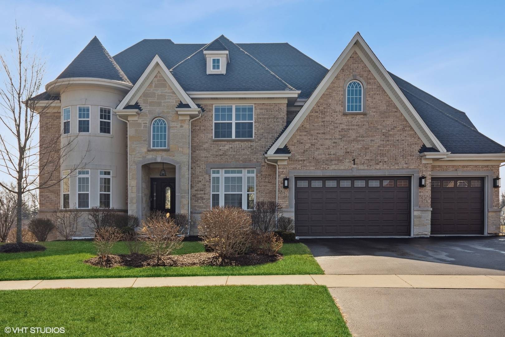 Hawthorn Woods, IL 60047,1 S Empress Court
