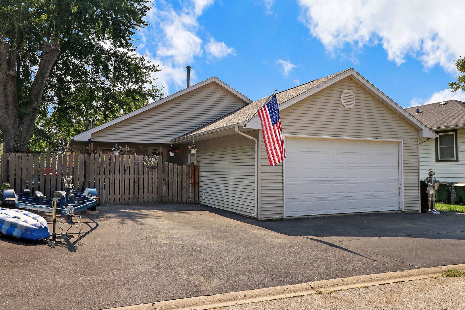 Ingleside, IL 60041,25157 W Mitchell Court