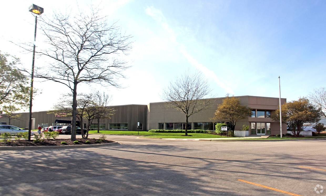 Bolingbrook, IL 60440,2600 E 107th Street