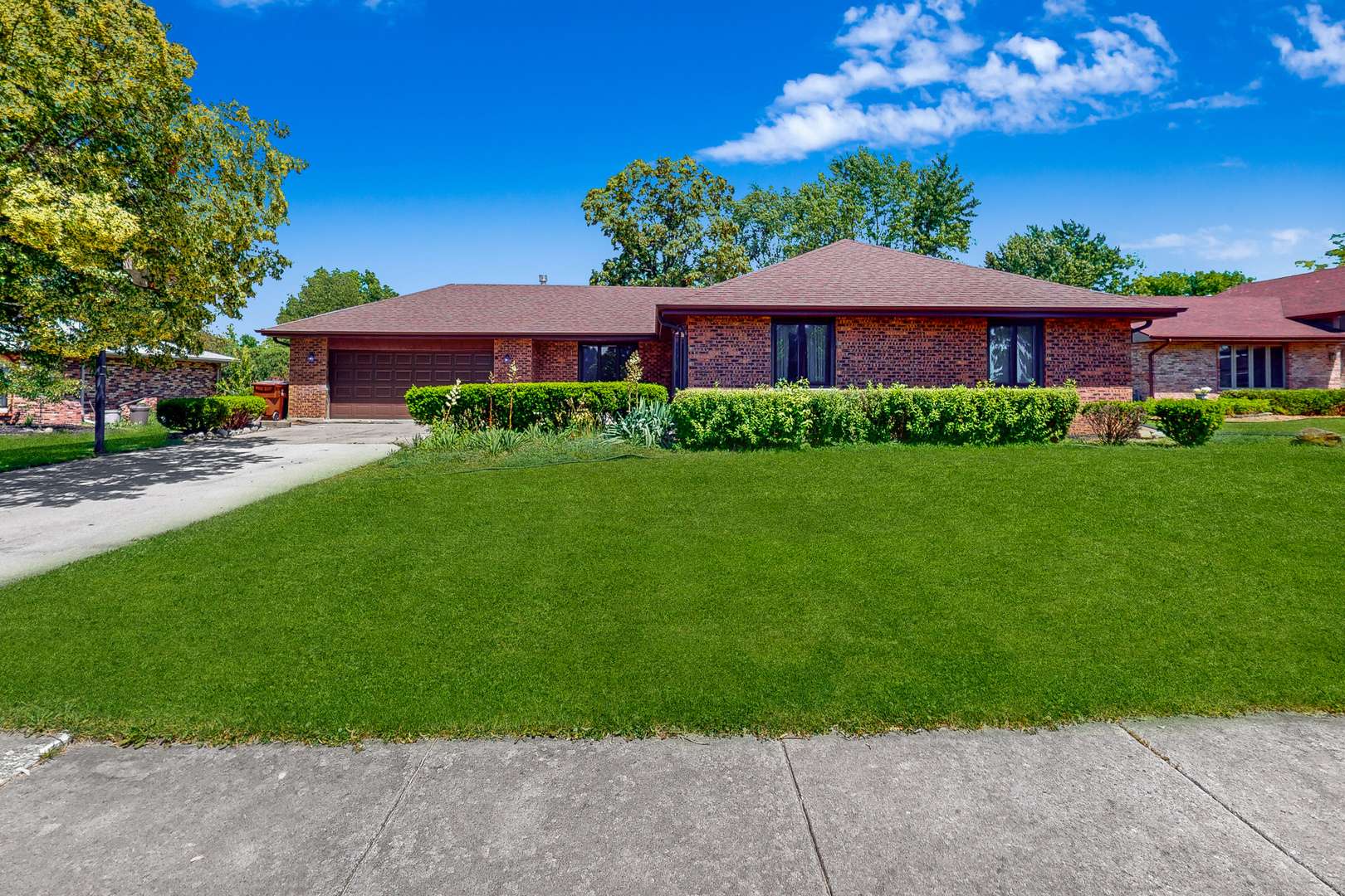Frankfort, IL 60423,285 Johnson Avenue