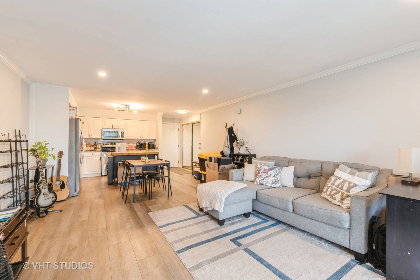 Arlington Heights, IL 60005,2214 S Goebbert Road #478