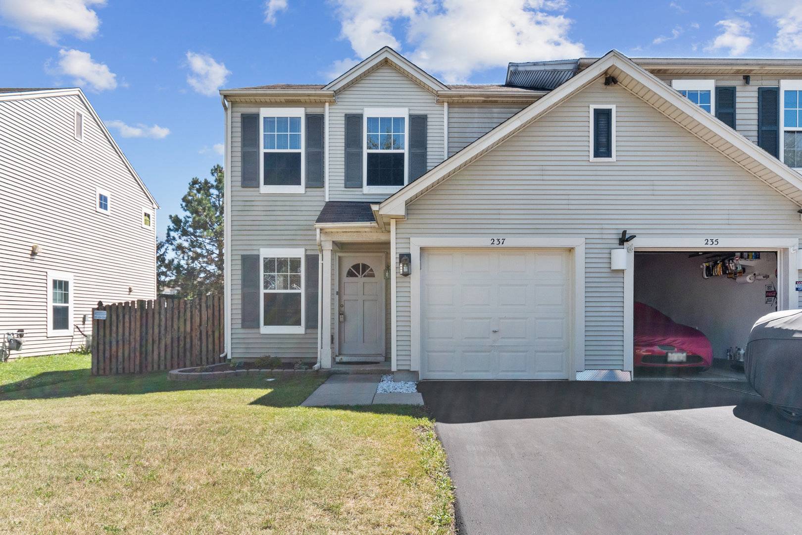 Romeoville, IL 60446,237 Williamsburg Court #237