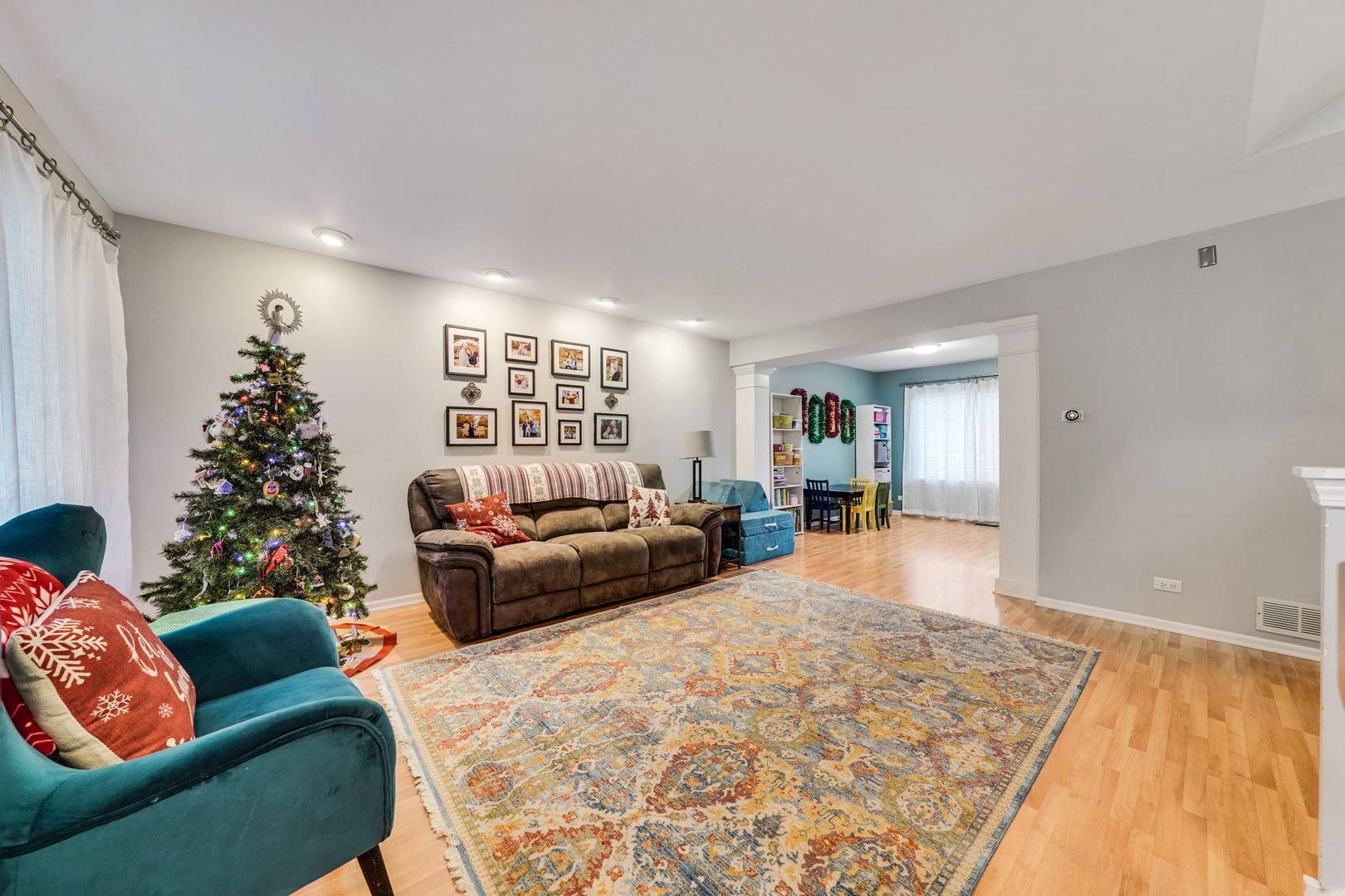 Bartlett, IL 60103,415 Persimmon Lane