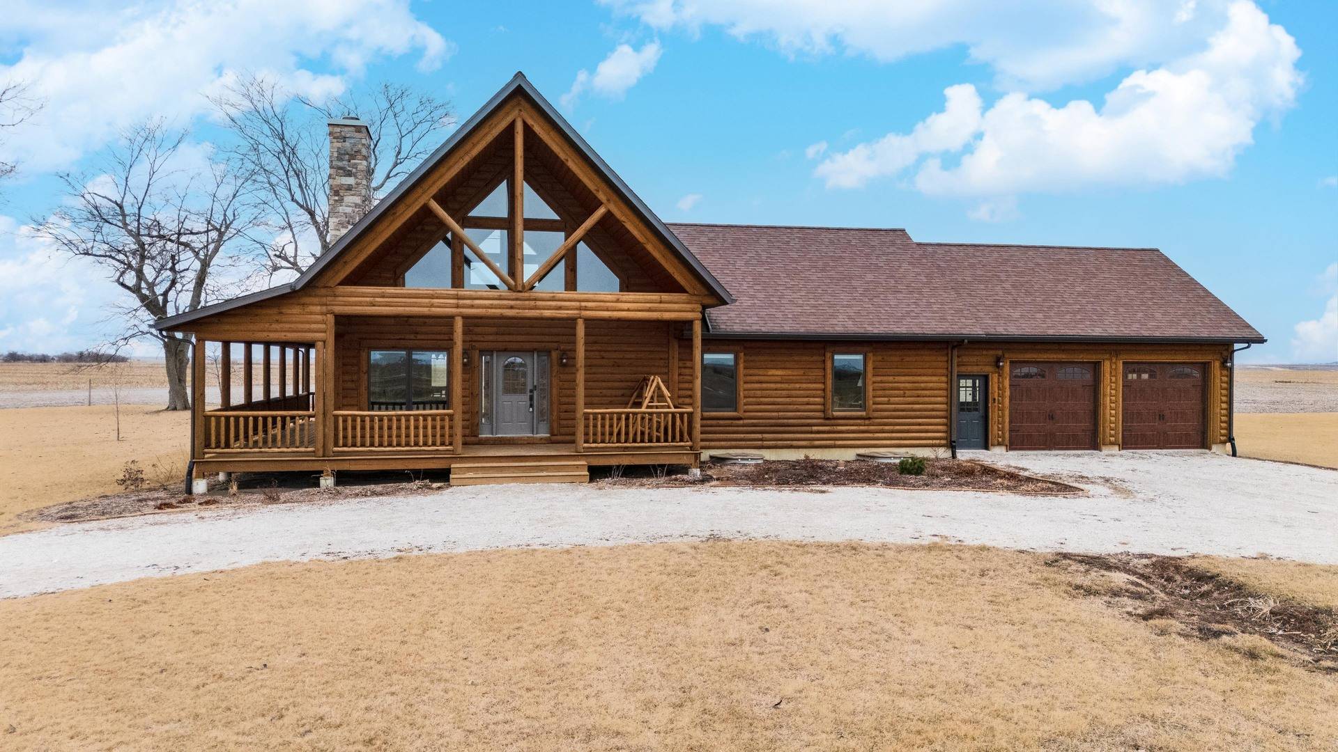 Buckley, IL 60918,163 E 800 North Road