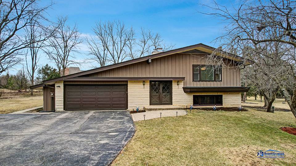 Barrington, IL 60010,25950 W Hippler Road