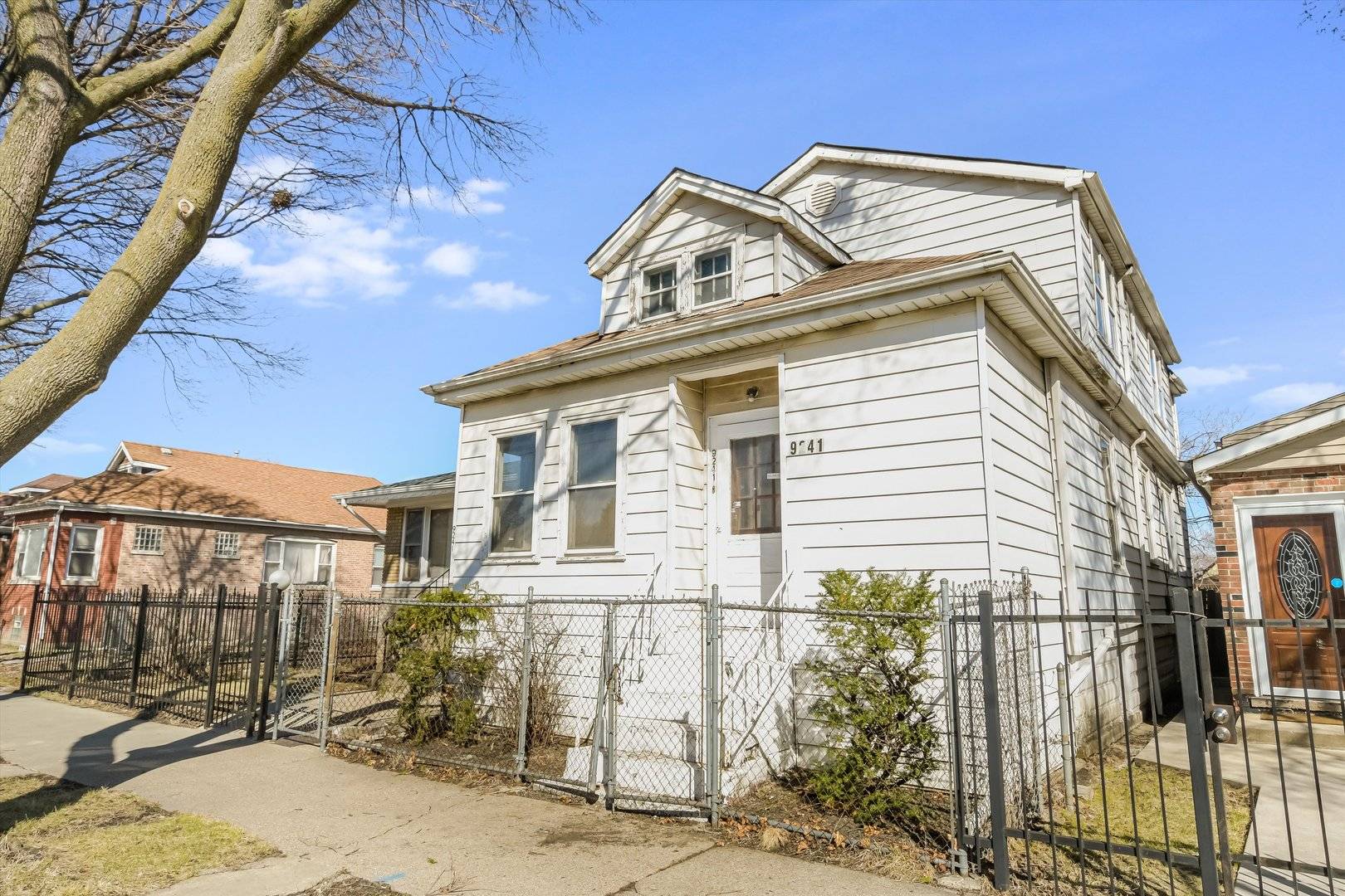 Chicago, IL 60619,9241 S Blackstone Avenue
