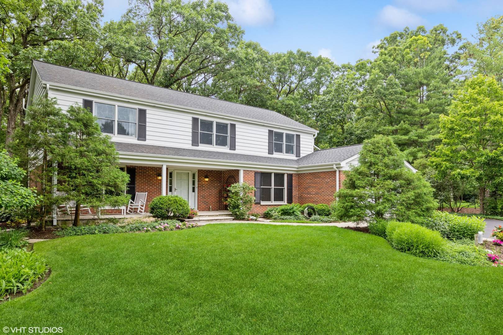 Libertyville, IL 60048,901 Bruce Court