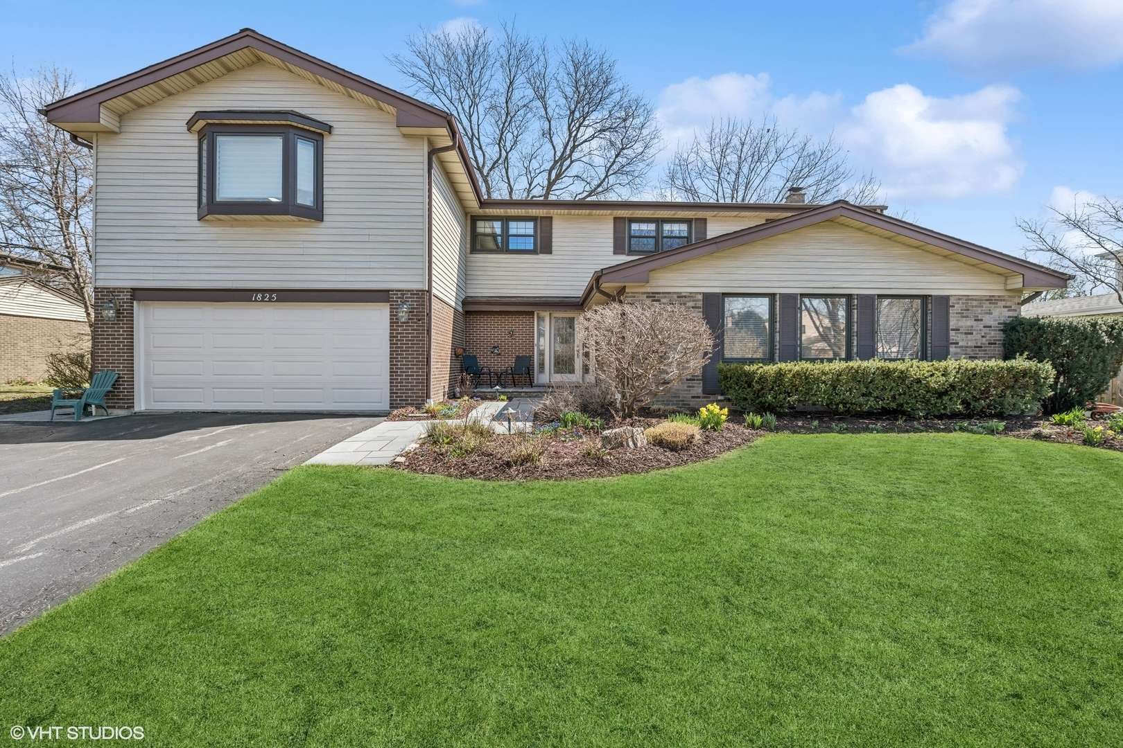 Northbrook, IL 60062,1825 Ivy Lane
