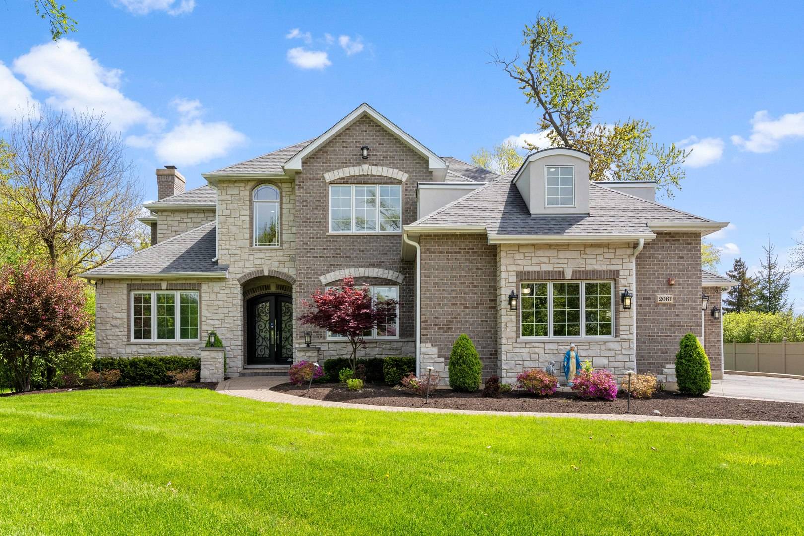 Northbrook, IL 60062,2061 2nd Street