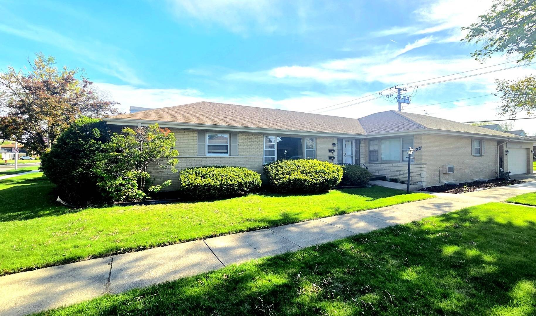 Westchester, IL 60154,1434 BALMORAL Avenue