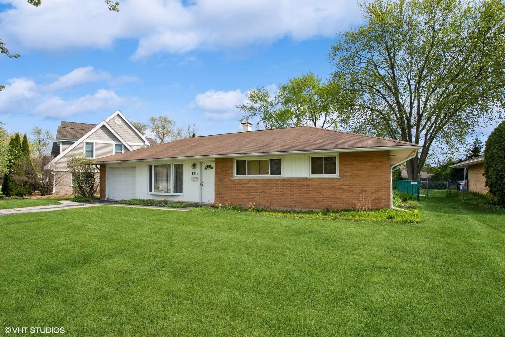Arlington Heights, IL 60004,1812 N Mitchell Avenue