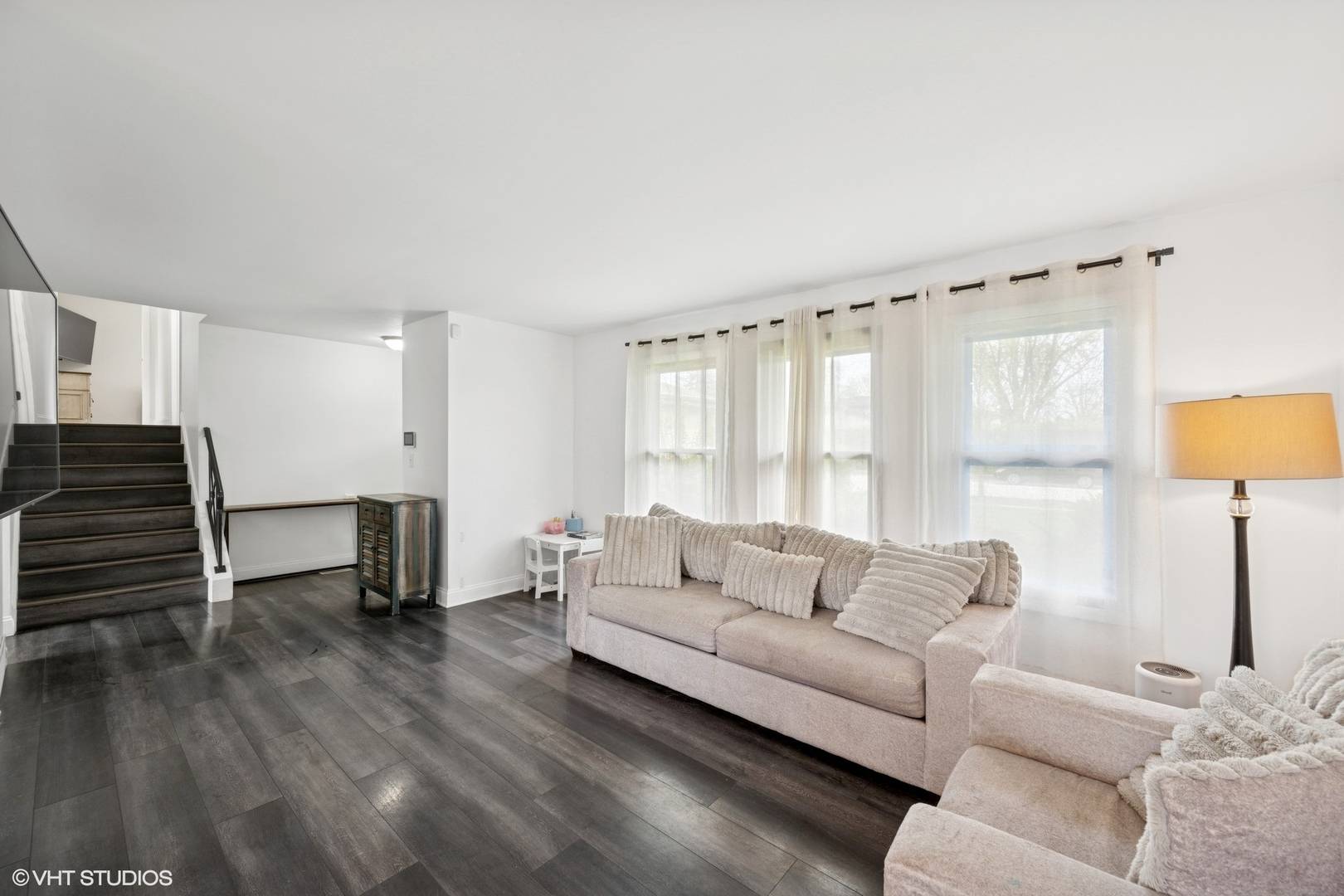 Arlington Heights, IL 60004,1828 E Peachtree Drive