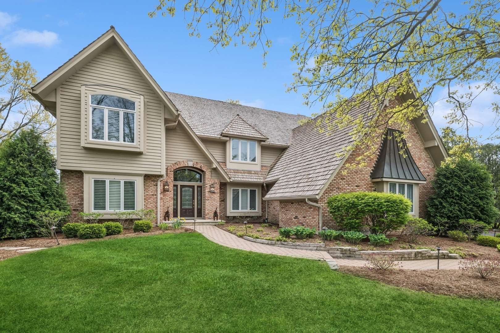 Lake Forest, IL 60045,1339 Lawrence Avenue