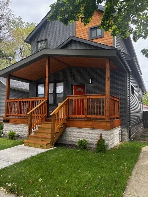 Chicago, IL 60617,8811 S Euclid Avenue