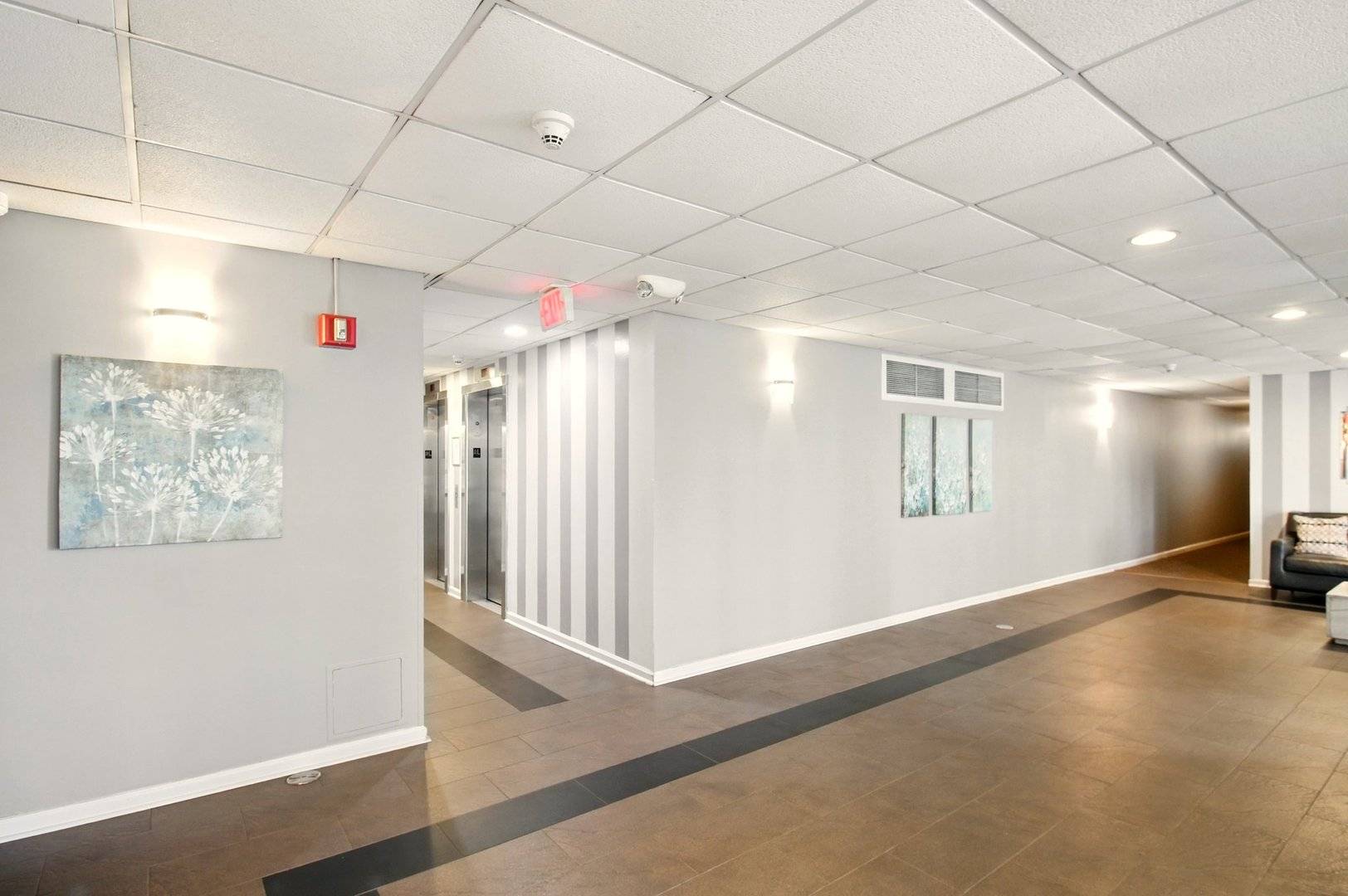 Des Plaines, IL 60016,9009 Golf Road #1C
