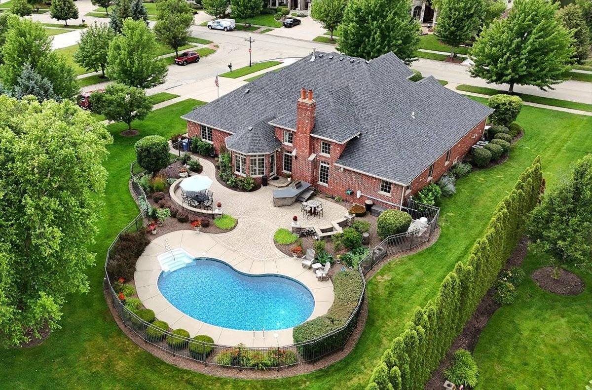 Mokena, IL 60448,19909 Foxborough Drive
