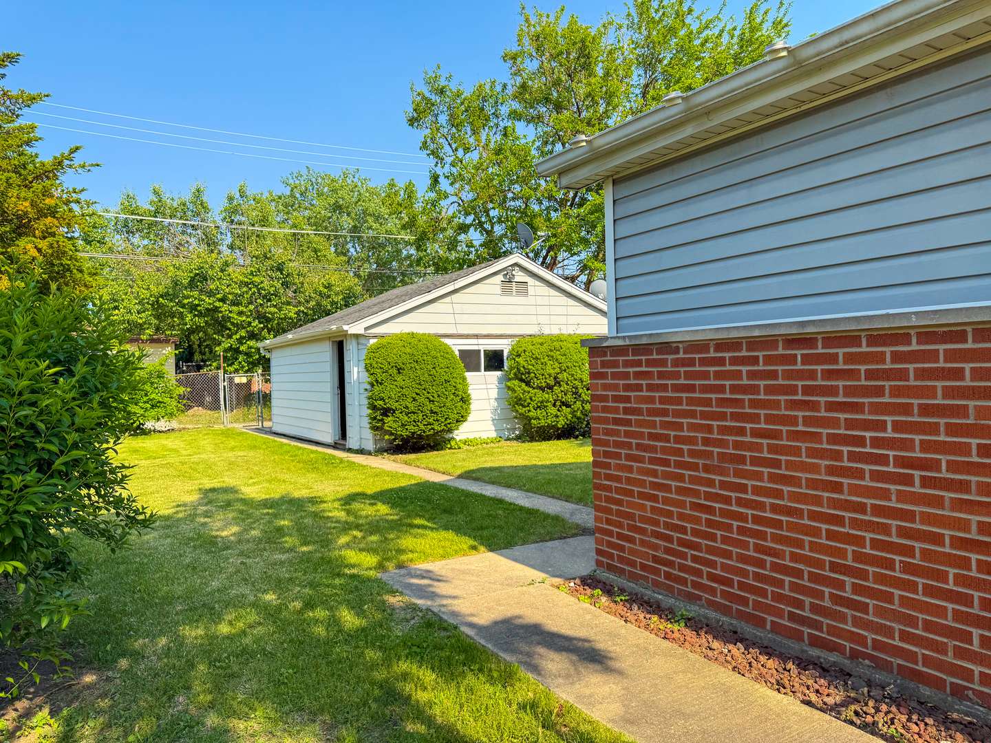 Westchester, IL 60154,917 Bristol Avenue