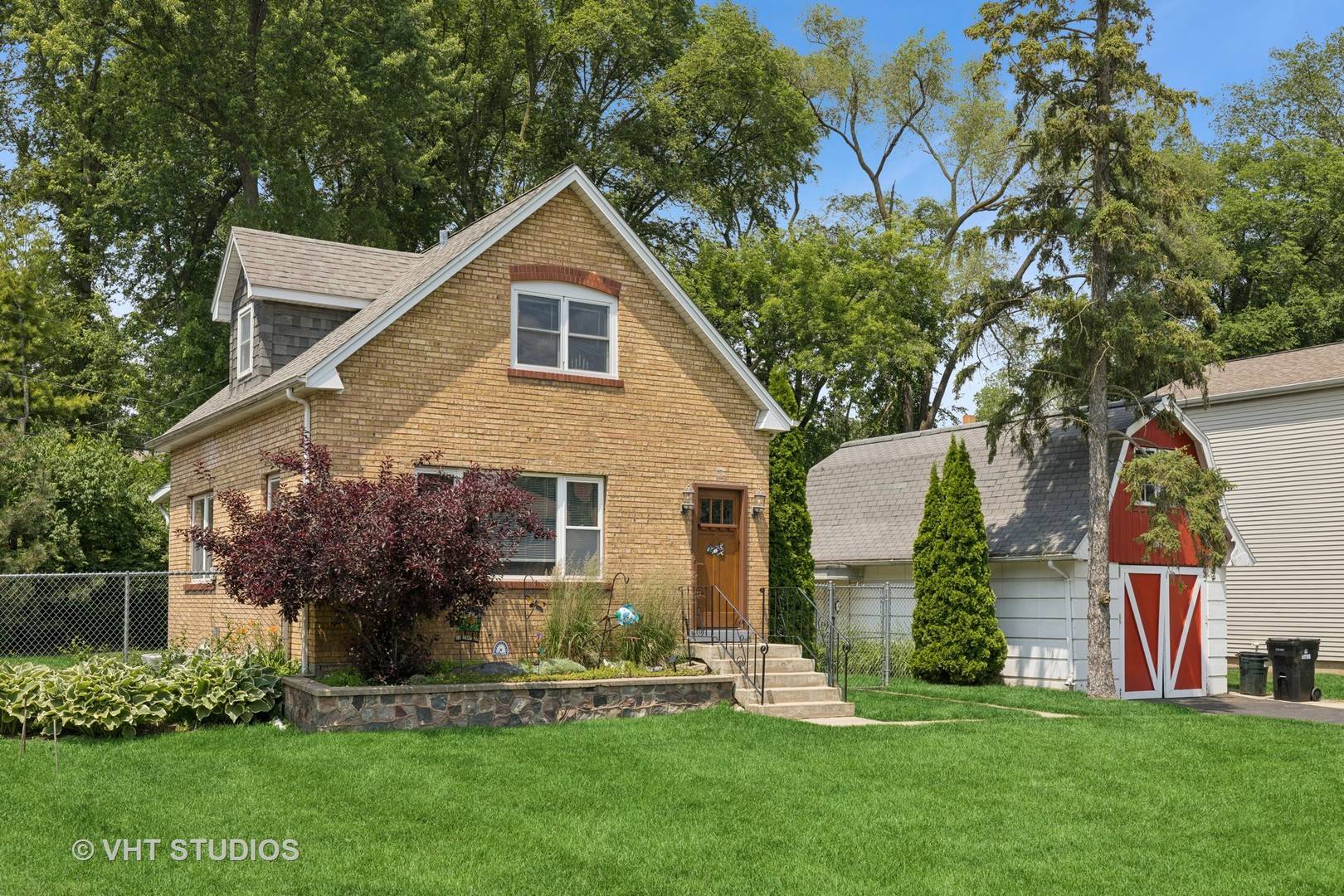 Mchenry, IL 60051,415 W NORTH Boulevard