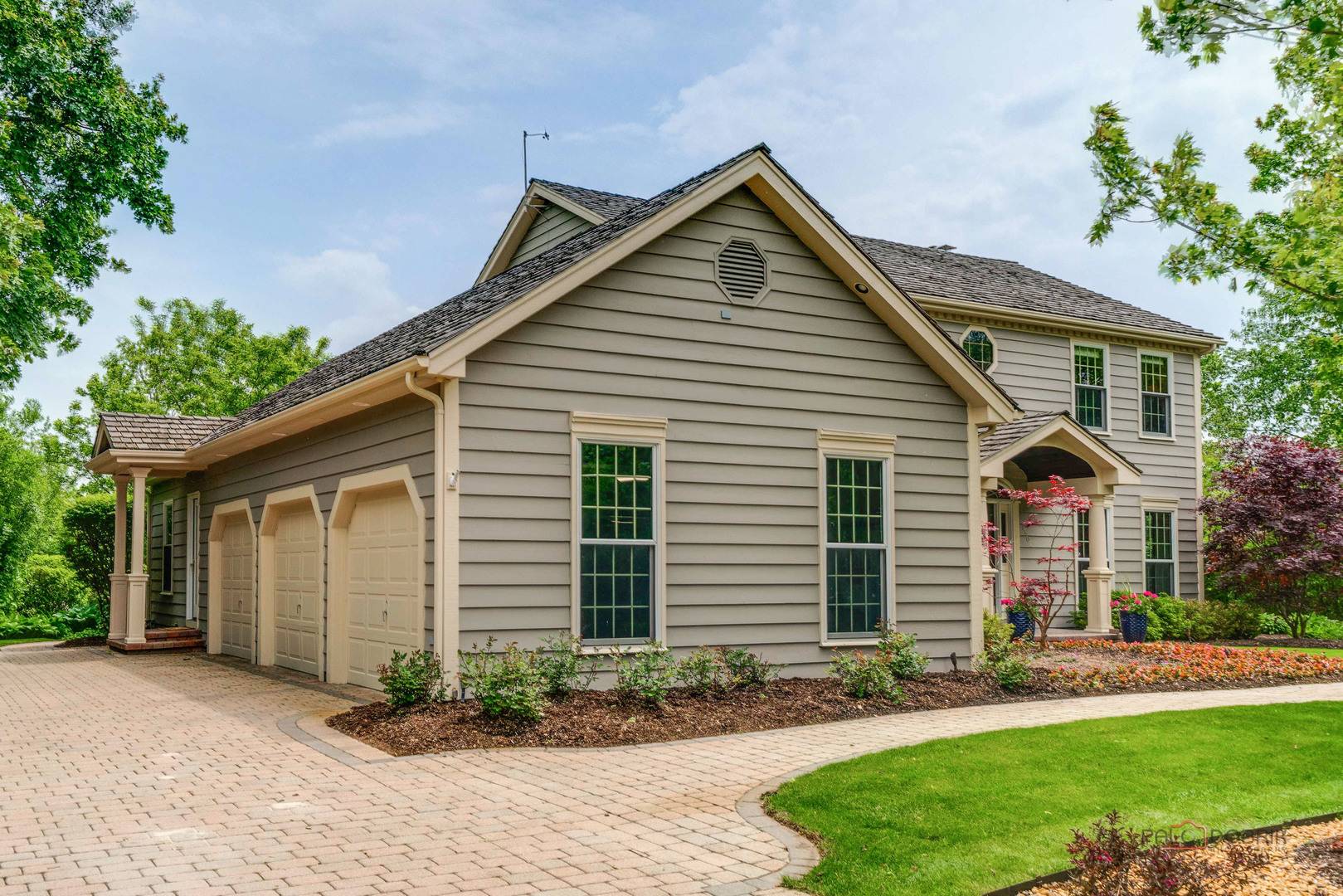 Libertyville, IL 60048,1602 Wickham Court