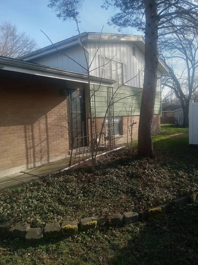 Park Forest, IL 60466,310 New Salem Street