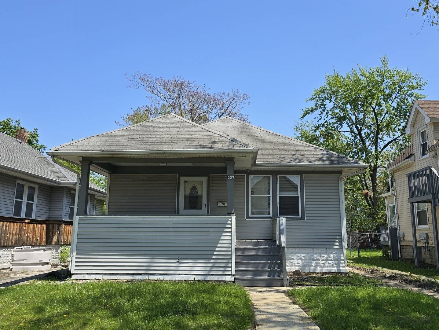 Chicago Heights, IL 60411,1227 Emerald Avenue