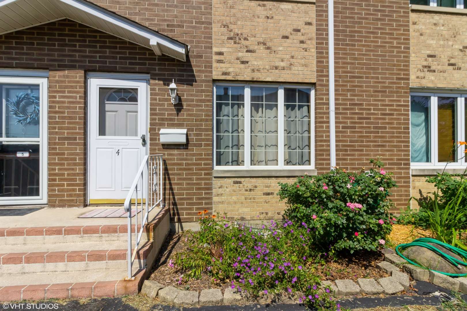 Lockport, IL 60441,613 E 3rd Street #4