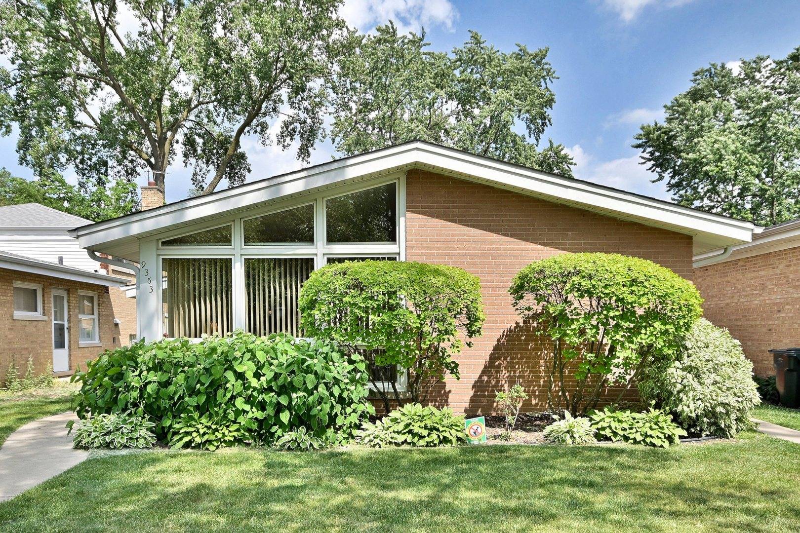 Evanston, IL 60203,9353 Ewing Avenue
