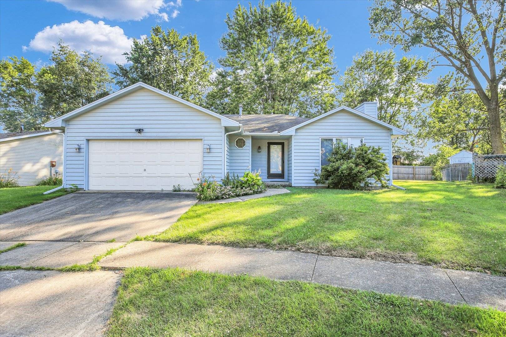Urbana, IL 61802,1905 S Plains Court