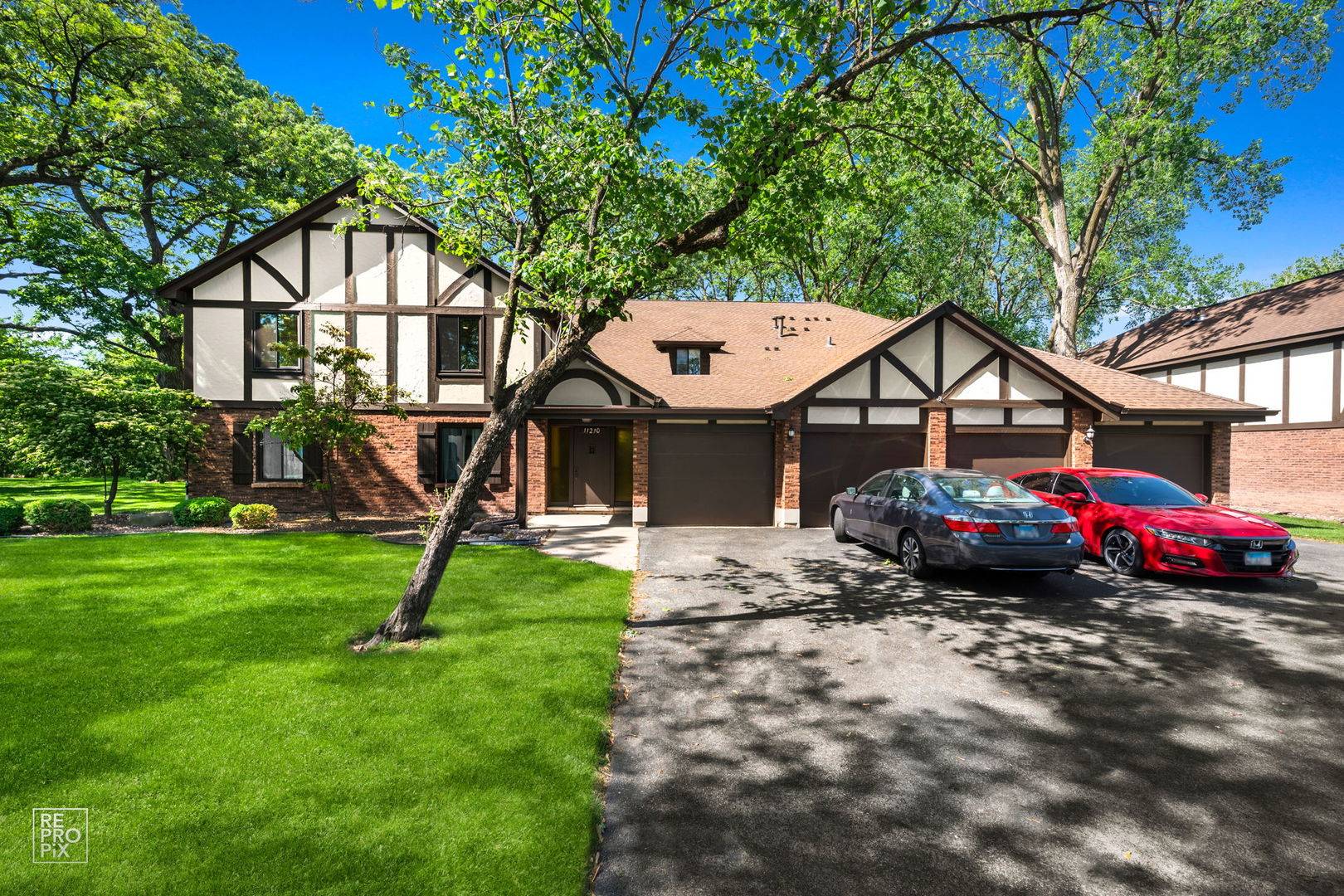 Palos Hills, IL 60465,11210 Sycamore Lane #61D