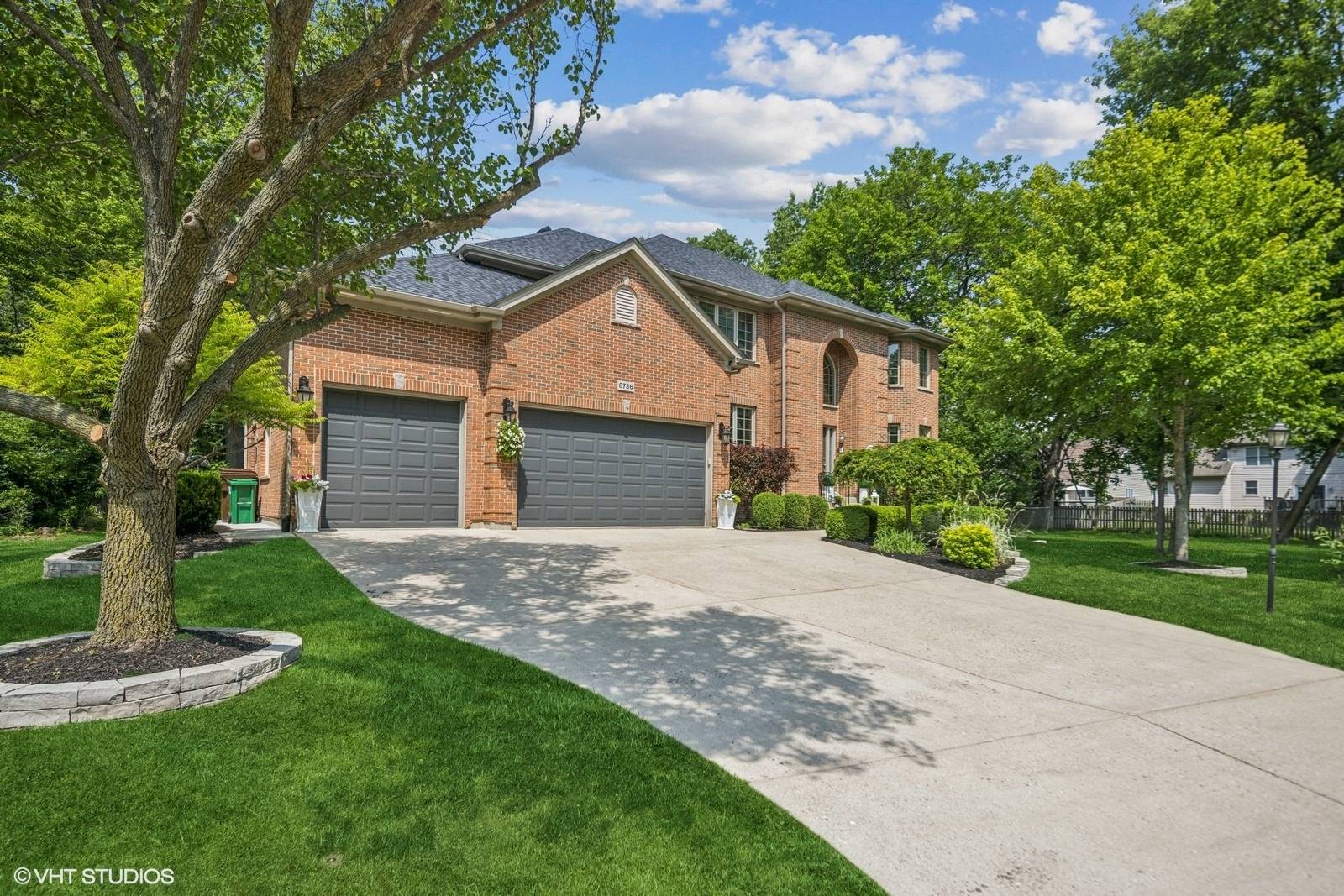 Lakewood, IL 60014,8736 SHADE TREE Circle