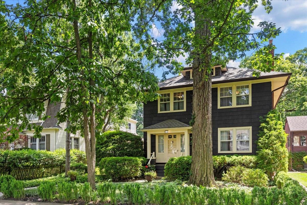 Wilmette, IL 60091,1325 Maple Avenue