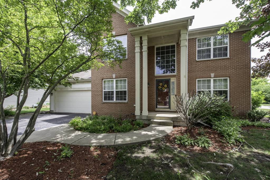 Lake Villa, IL 60046,321 Hampton Court