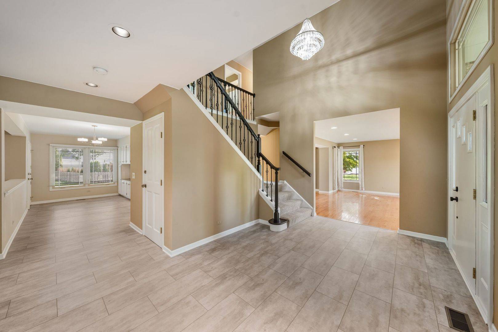 Buffalo Grove, IL 60089,1901 Brandywyn Lane