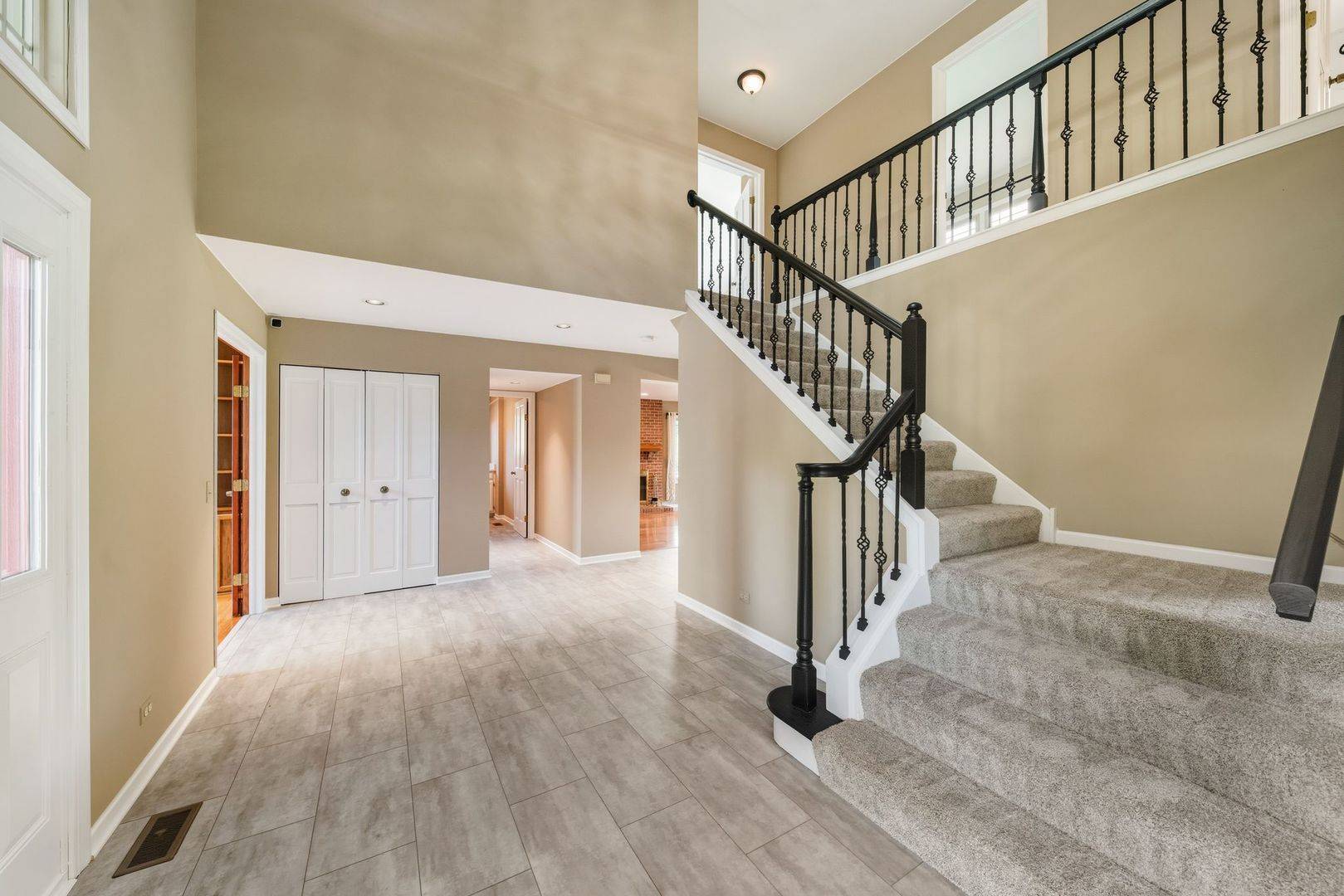 Buffalo Grove, IL 60089,1901 Brandywyn Lane