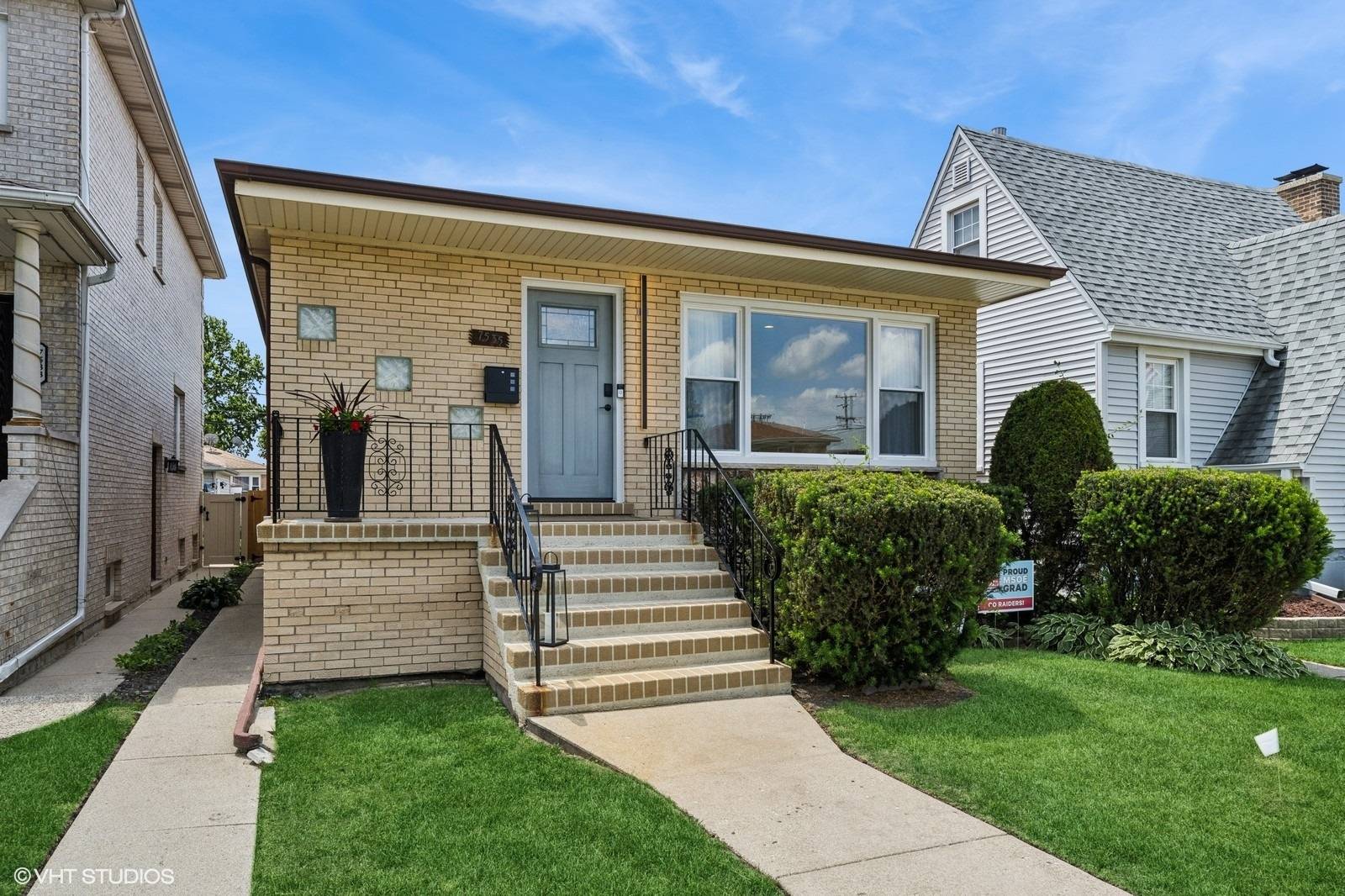 Harwood Heights, IL 60706,7535 W Carmen Avenue