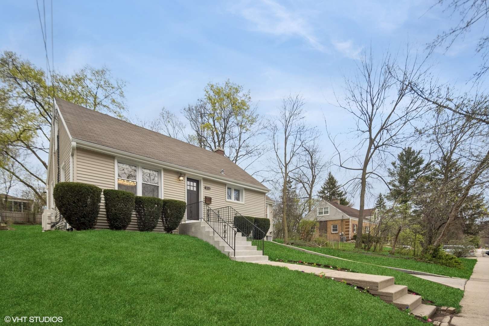 Glen Ellyn, IL 60137,304 Bryant Avenue