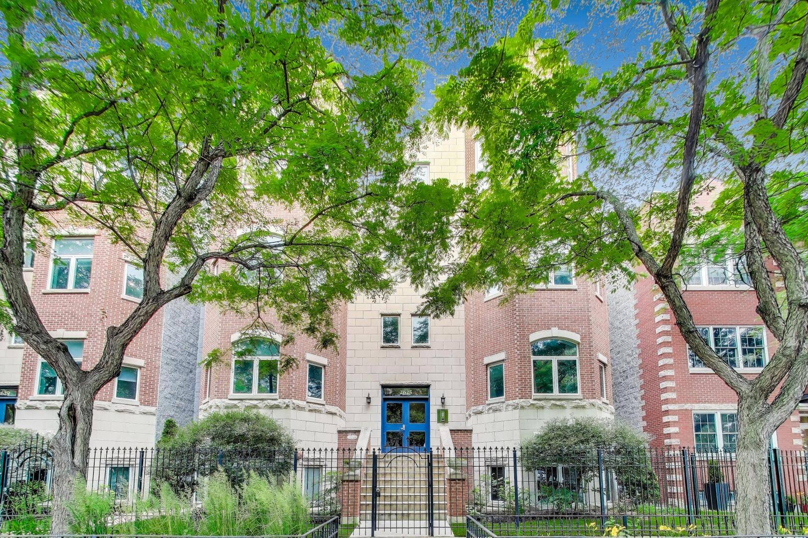 Chicago, IL 60614,2625 N Ashland Avenue #3A