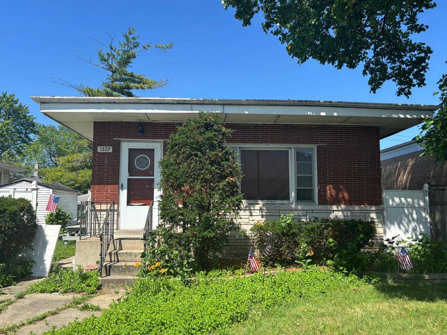Forest Park, IL 60130,1327 Harlem Avenue