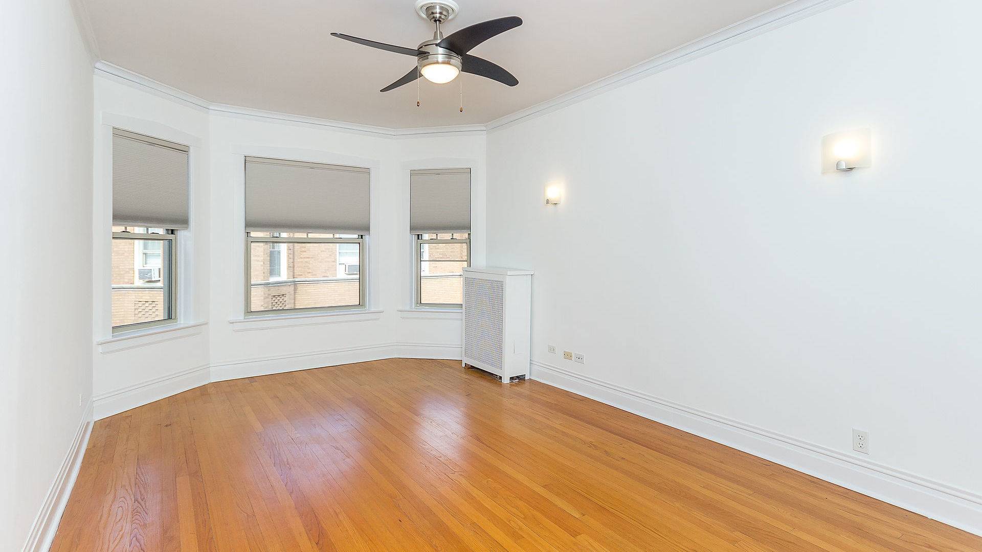 Oak Park, IL 60302,607 Washington Boulevard #3N