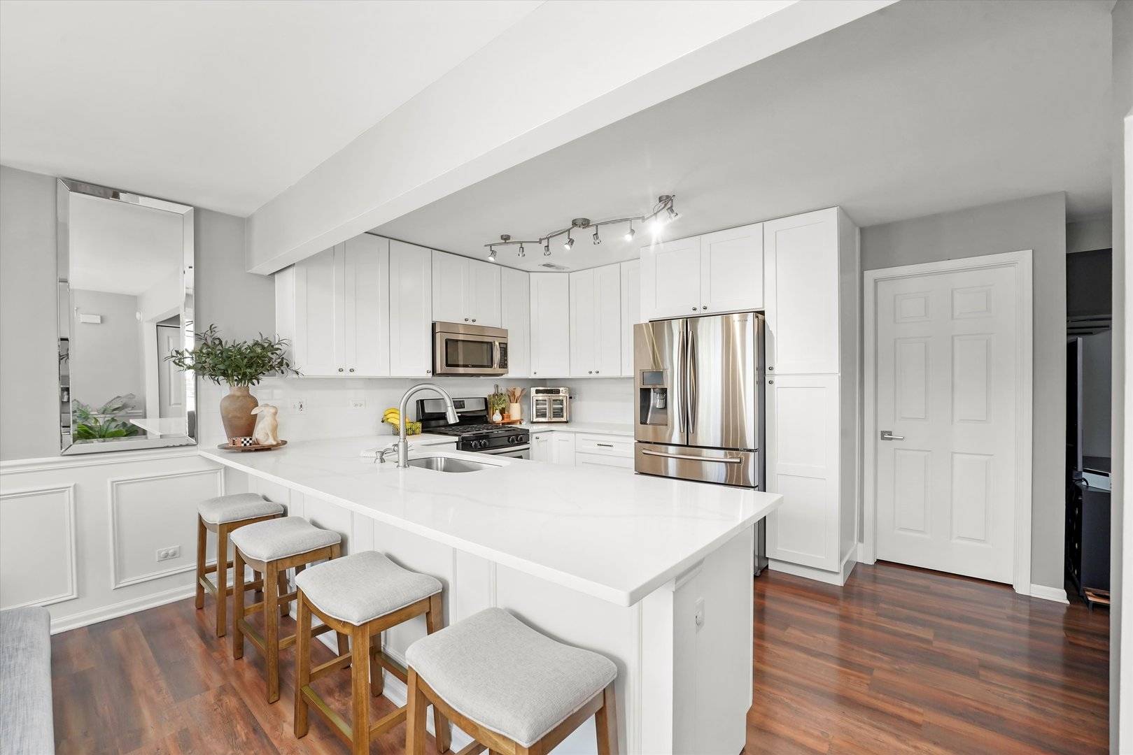 Aurora, IL 60504,1718 Maple Park Lane