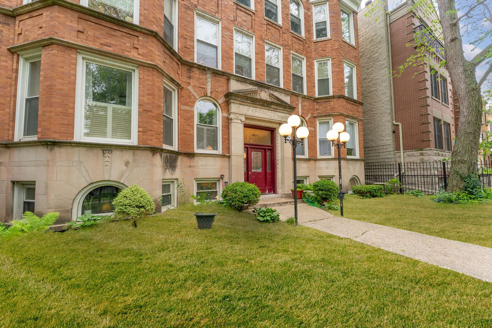 Chicago, IL 60640,4717 N KENMORE Avenue #GS